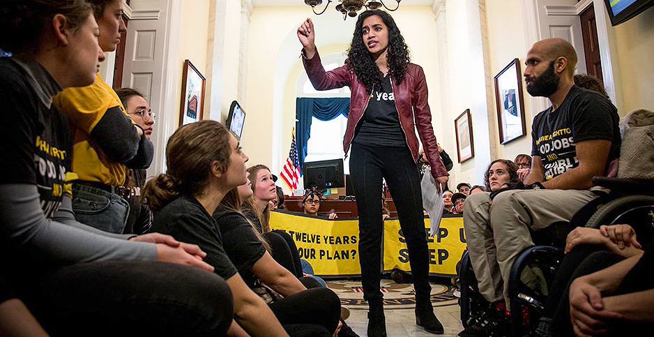Varshini Prakash and members of the Sunrise Movement occupying Speaker Nancy Pelosi's office to demand a Green New Deal. Varshini Prakash and members of the Sunrise Movement occupying Speaker Nancy Pelosi's office to demand a Green New Deal.